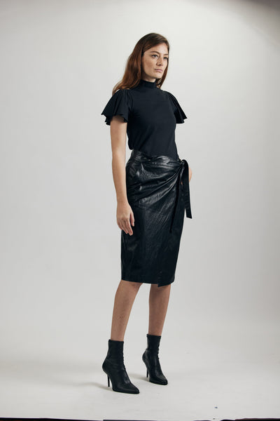 Pleated T - Black